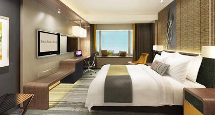 Royal Plaza Hotel
