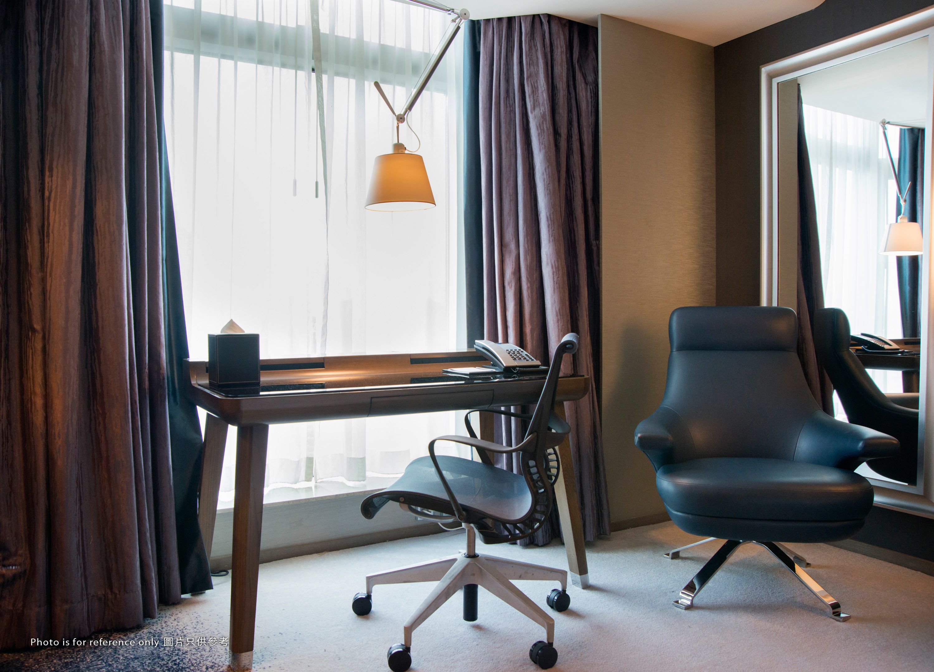 Photo - Royal Plaza Hotel
