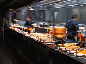 2 restaurants, lunch, dinner served; Mediterranean cuisine 