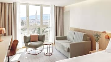 Swiss advantage room with king-size bed (200 cm ) and a sofa bed