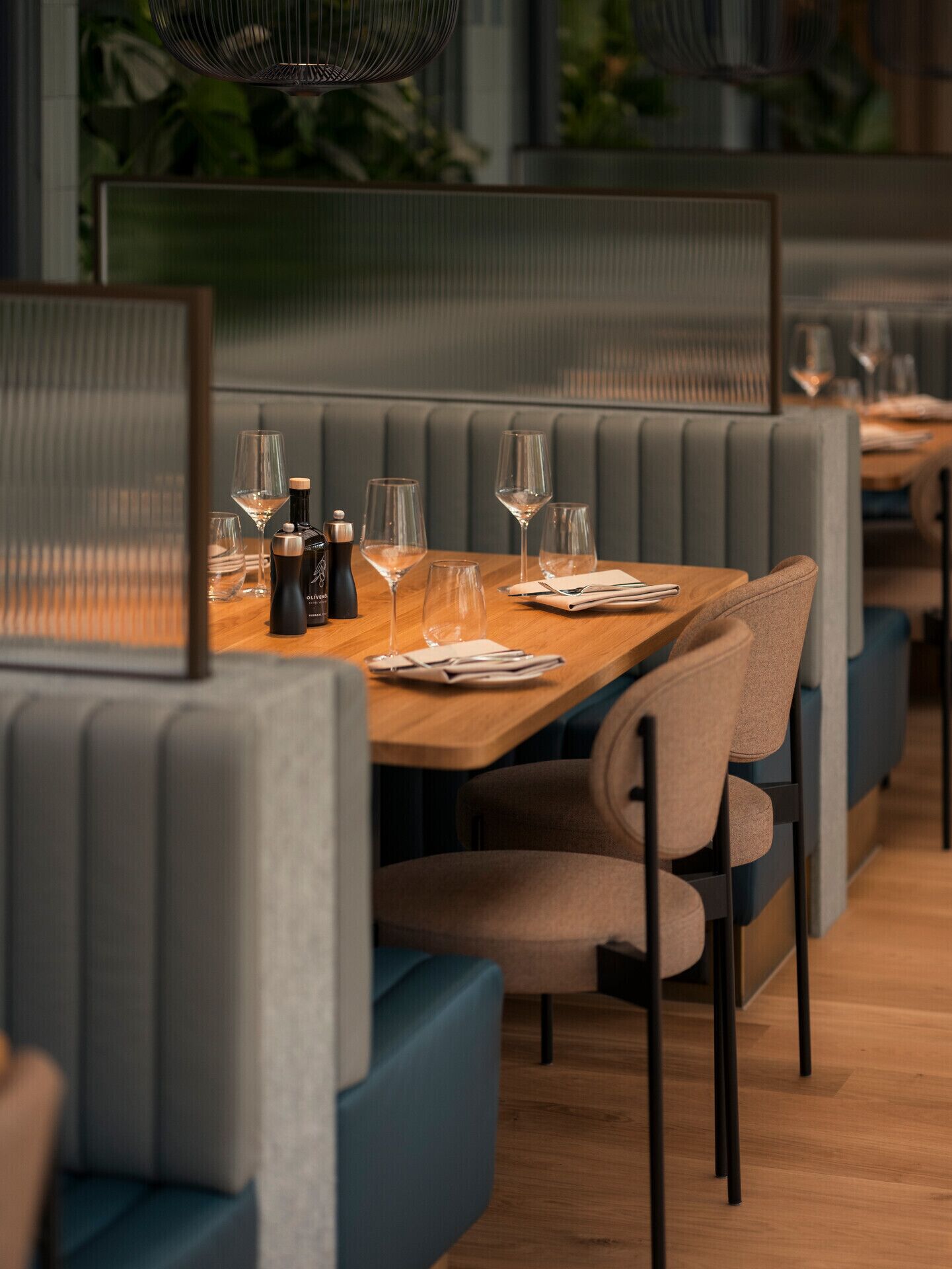 2 restaurants, lunch, dinner served; mediterranean cuisine