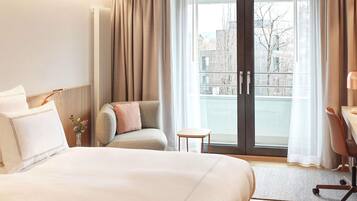 Premier Room, 1 Double Bed (Small Balcony)