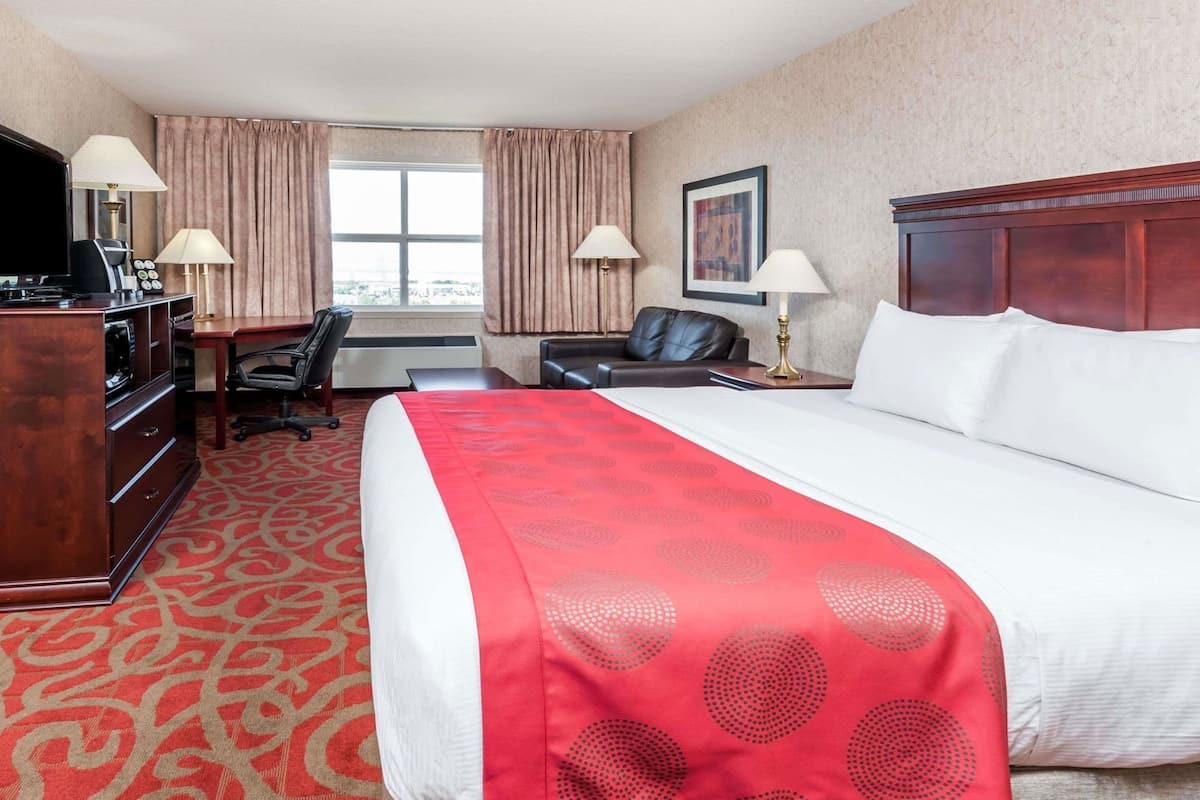In-room safe, desk, laptop workspace, blackout drapes