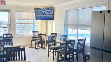 Free daily continental breakfast