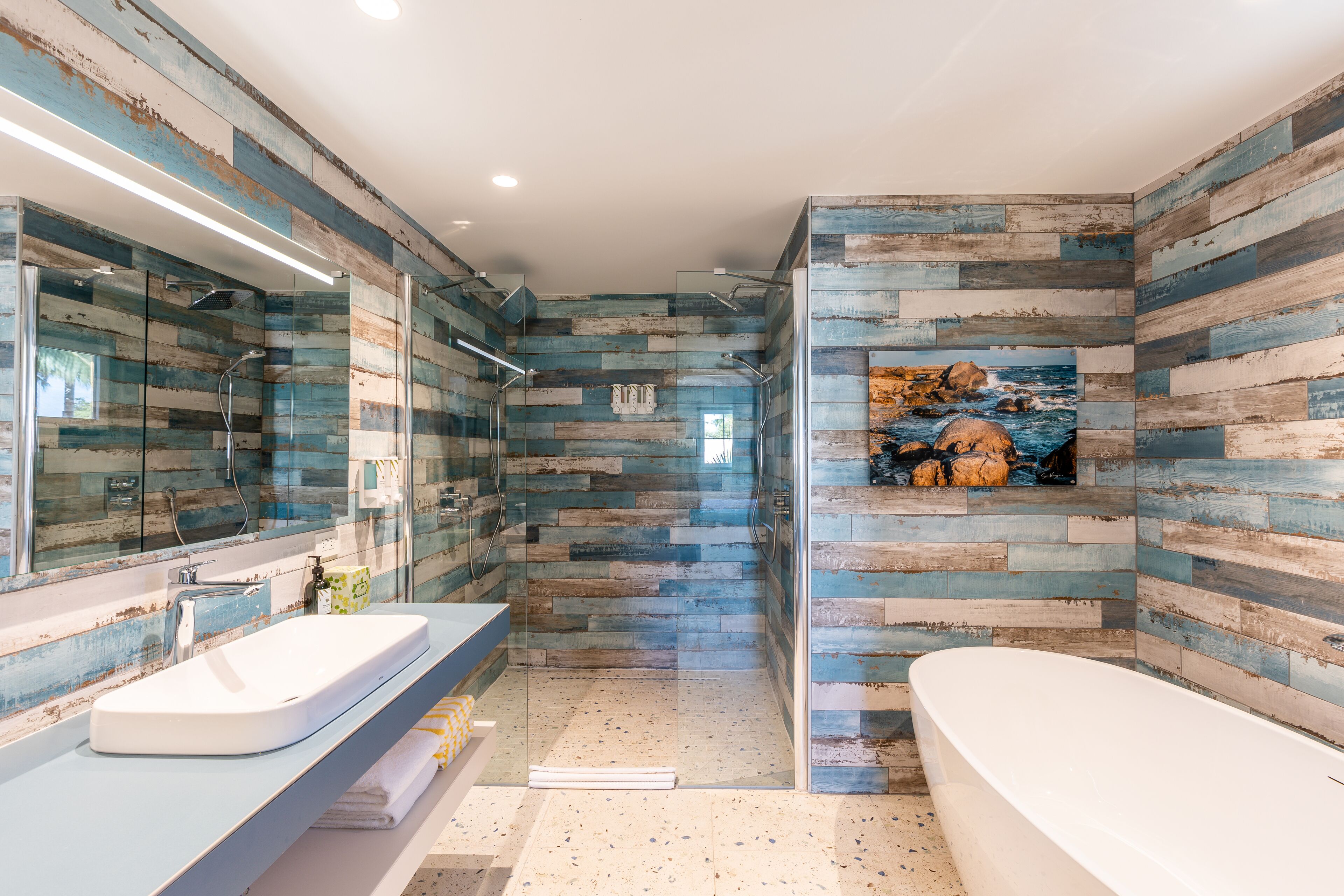 honeymoon suite | bathroom | eco-friendly toiletries, hair dryer, bathrobes, towels