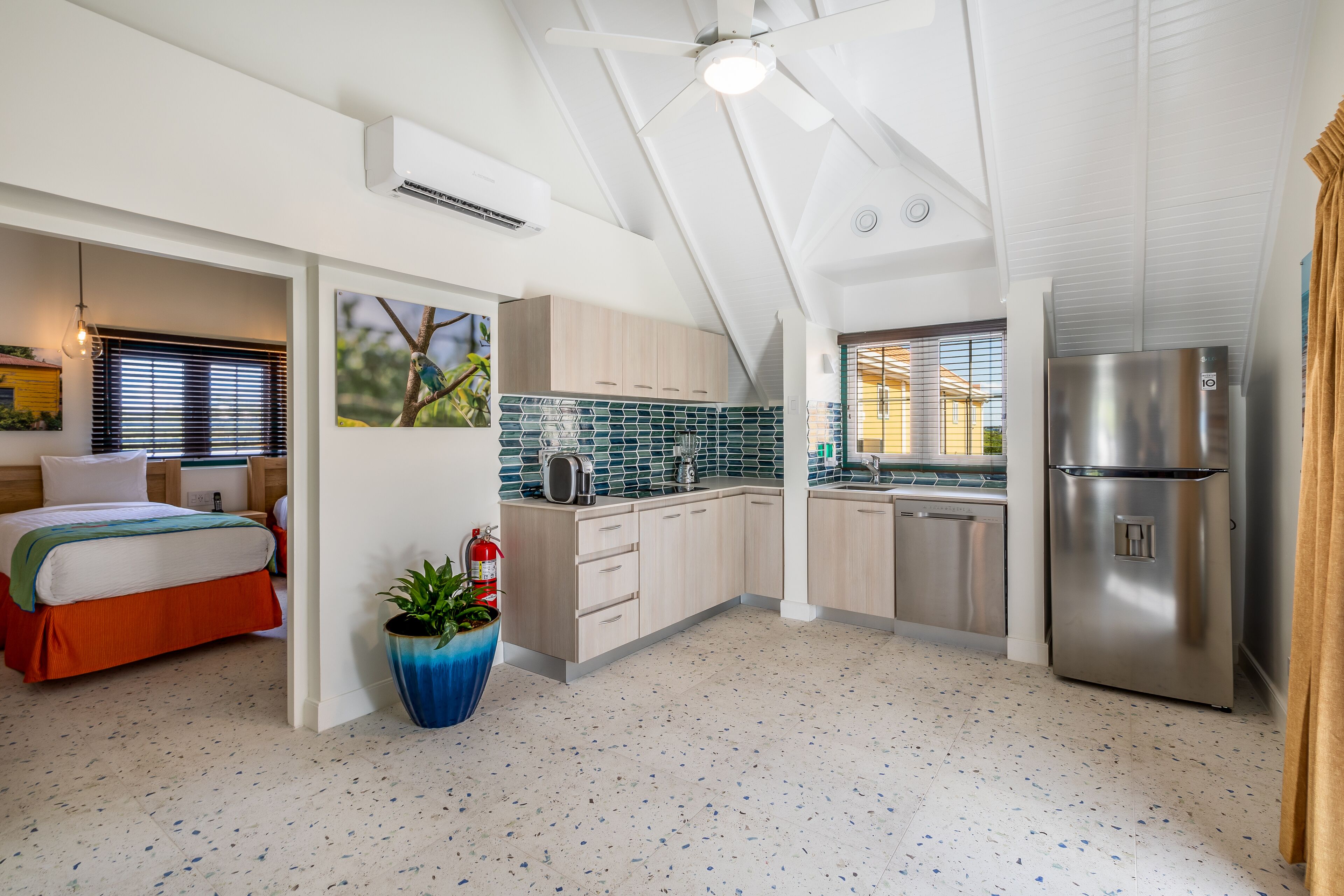 penthouse suite | private kitchen | fridge, microwave, stovetop, espresso maker