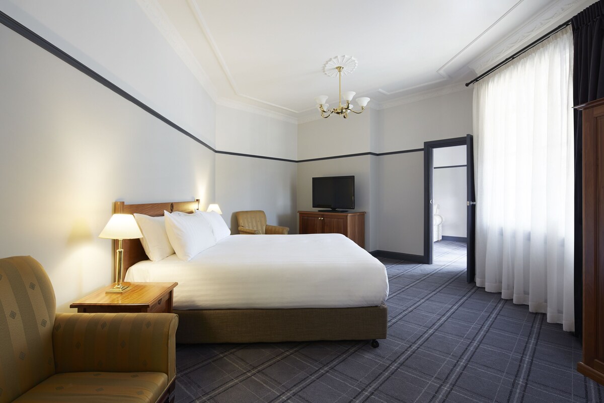 Brassey Hotel