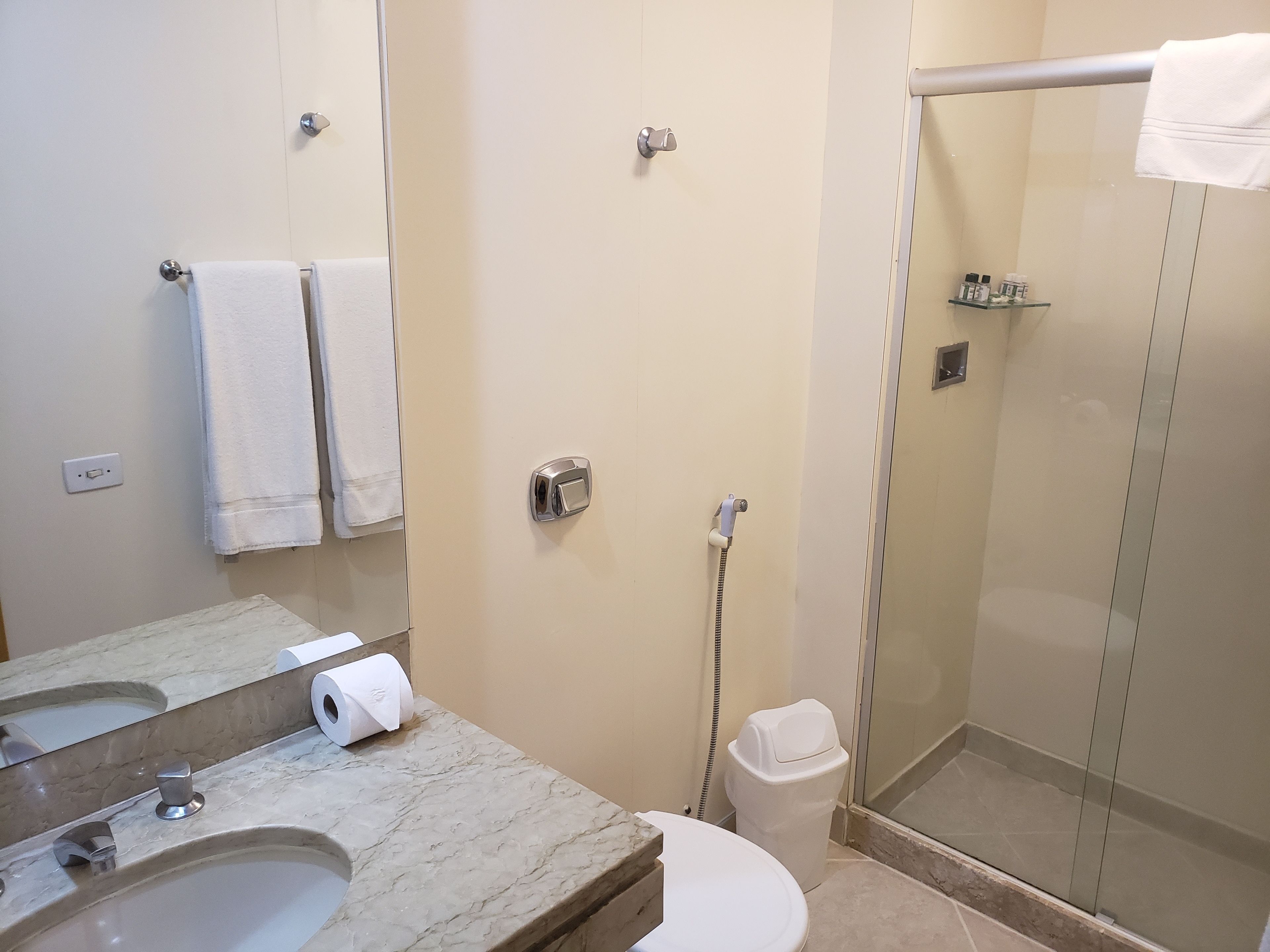 shower, rainfall showerhead, free toiletries, hair dryer