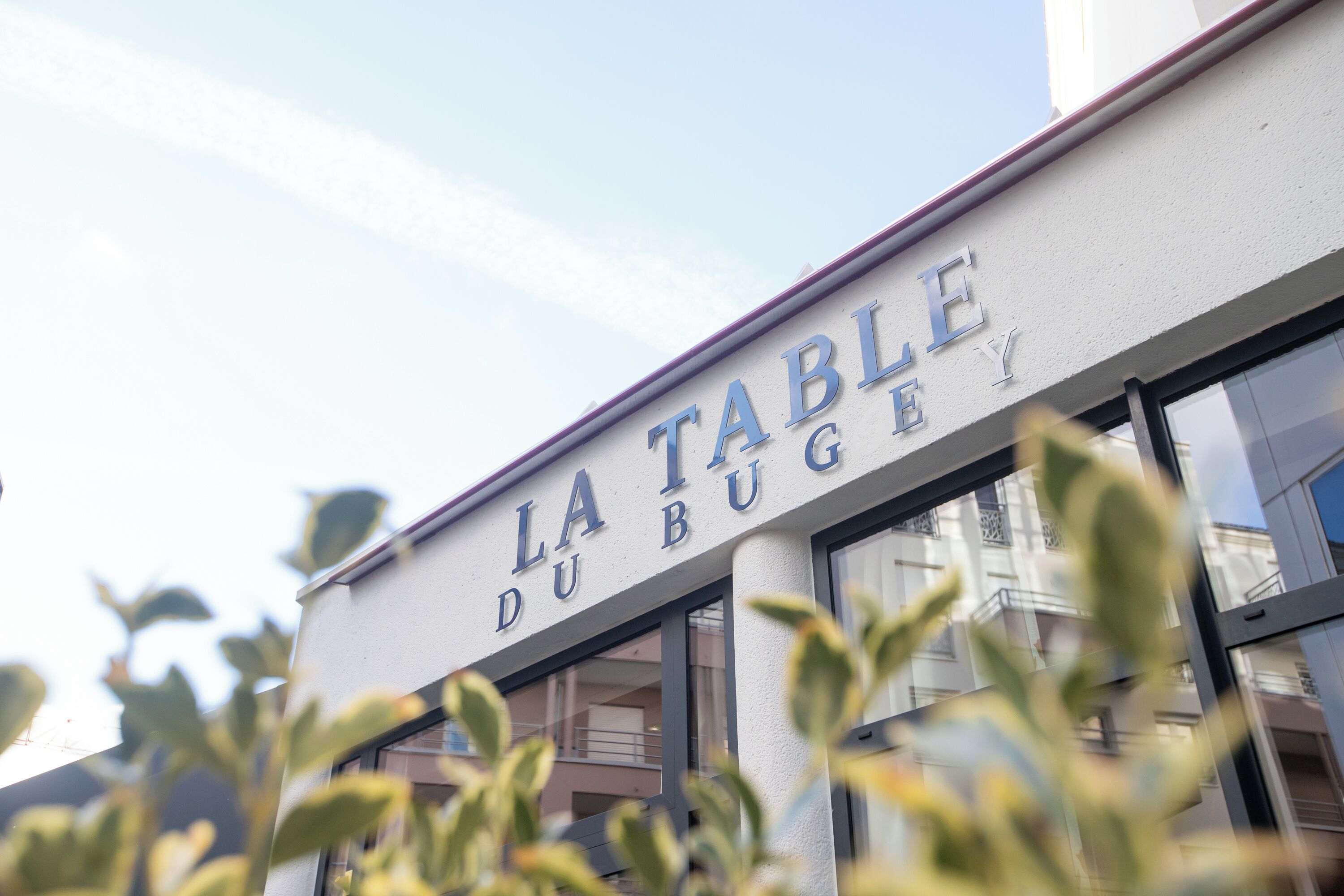 Ontbijt, serveert lunch, diner, regionale gerechten, openlucht dineren 