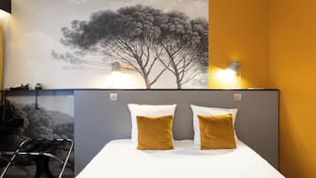 Standard Double Room, Non Smoking, Air conditioning | Desk, laptop workspace, blackout drapes, soundproofing
