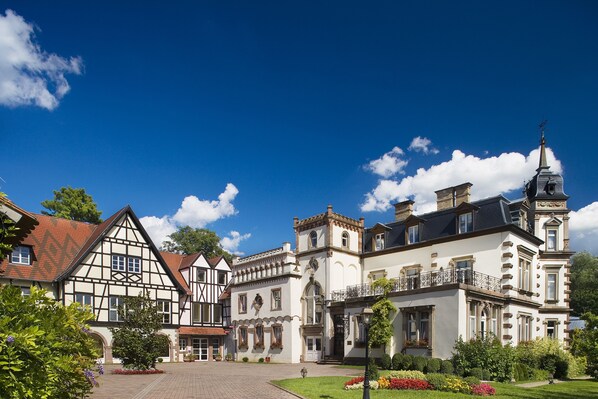Front of property - Hôtel Château de l'Ile (Ostwald)