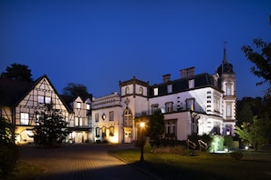 Front of property – evening/night
