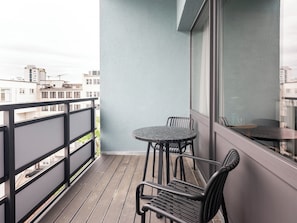 Medium Room with Balcony | Balkon