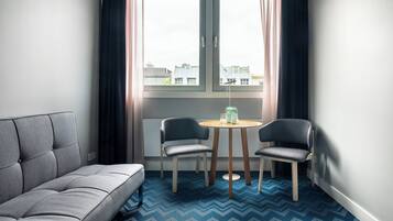 Medium Room | 1 camera, biancheria da letto di alta qualità, una cassaforte in camera