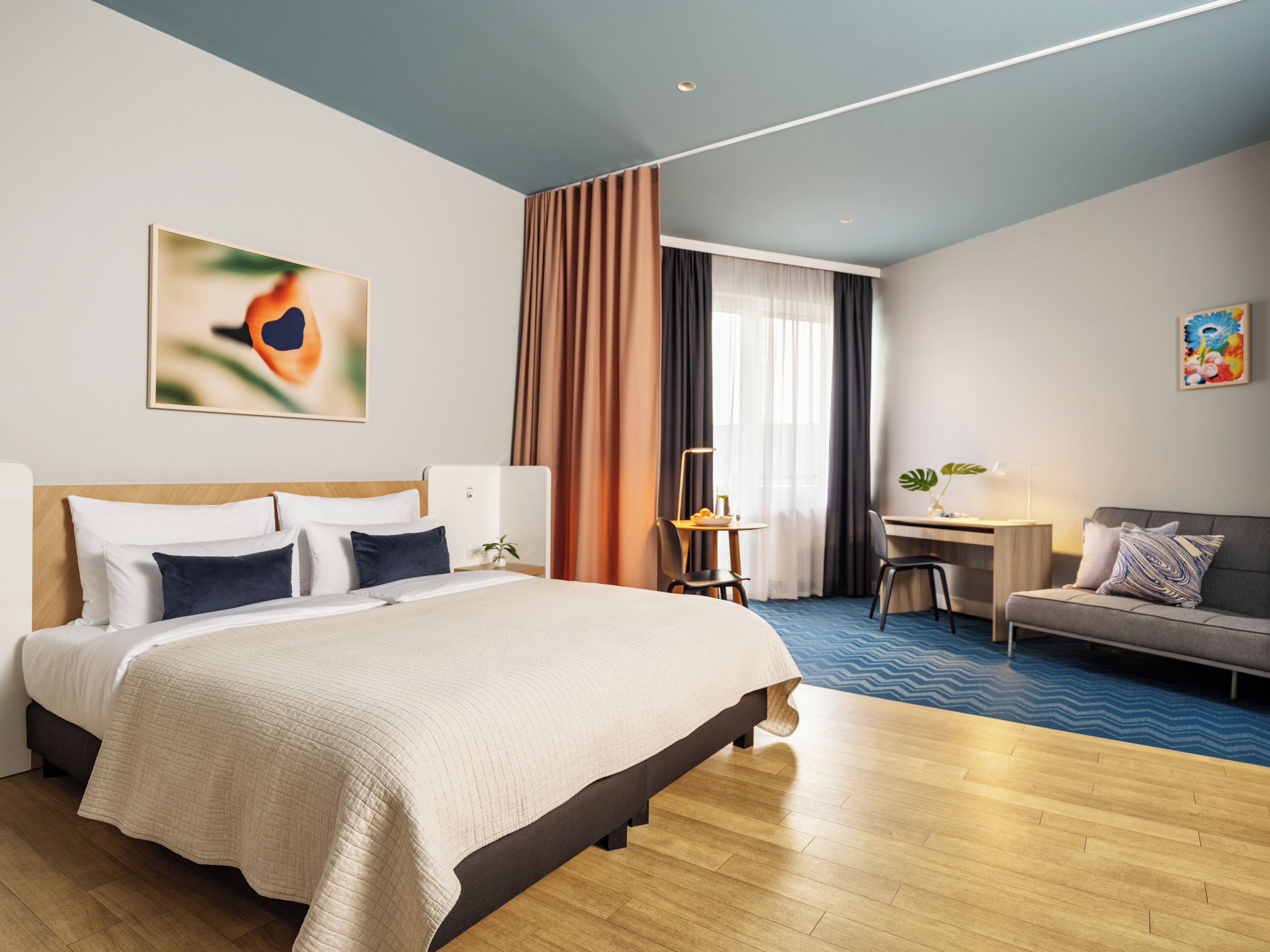 Extra Large Room with Balcony