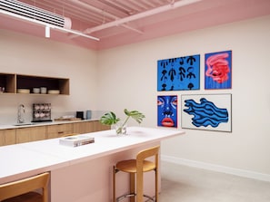 Lobby sitting area - Numa Berlin Kudamm (Berlin)