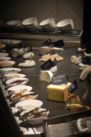 Tägliches inbegriffenes Frühstücksbuffet