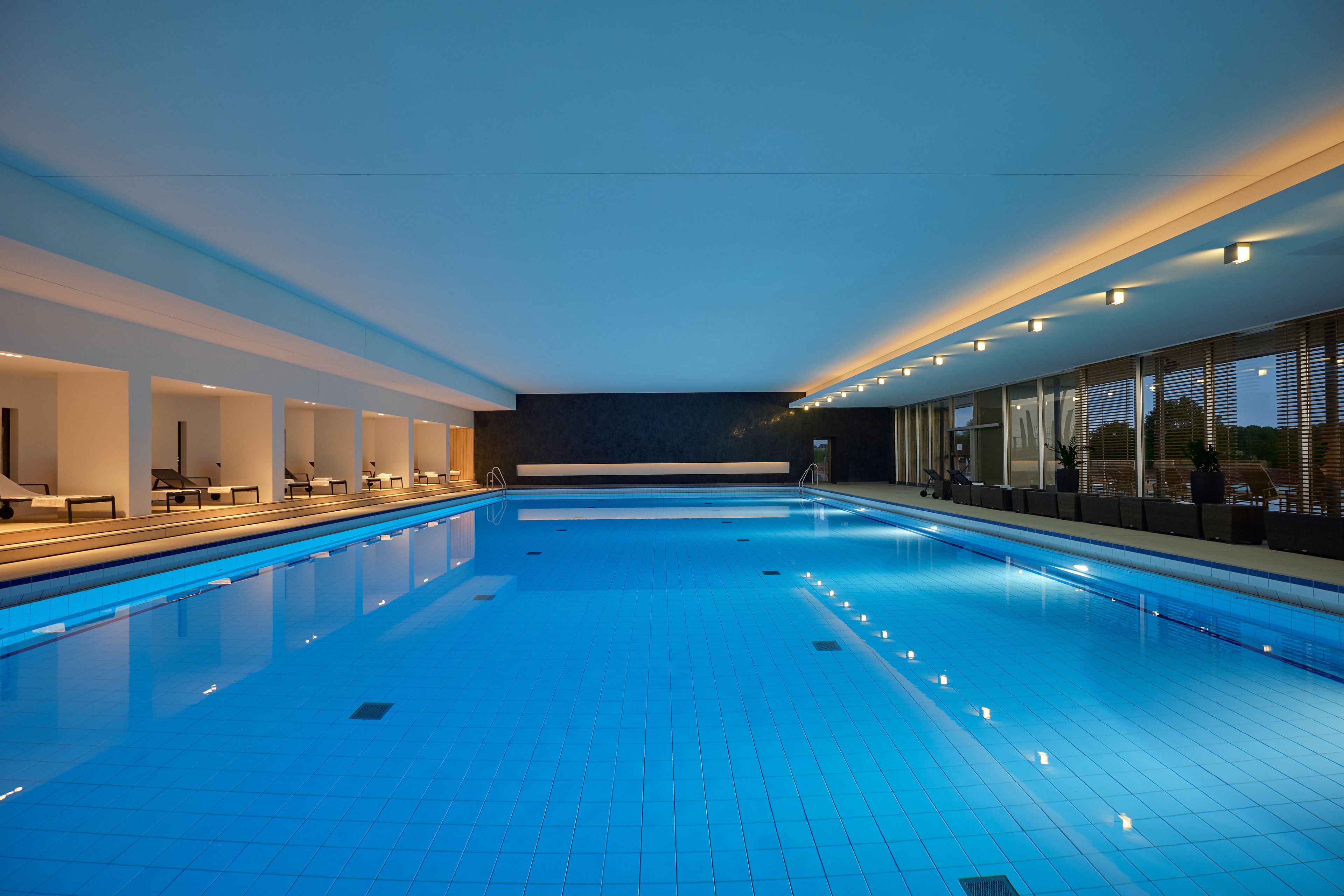 outdoor treatment area, sauna, hot tub, steam room, turkish bath/hammam