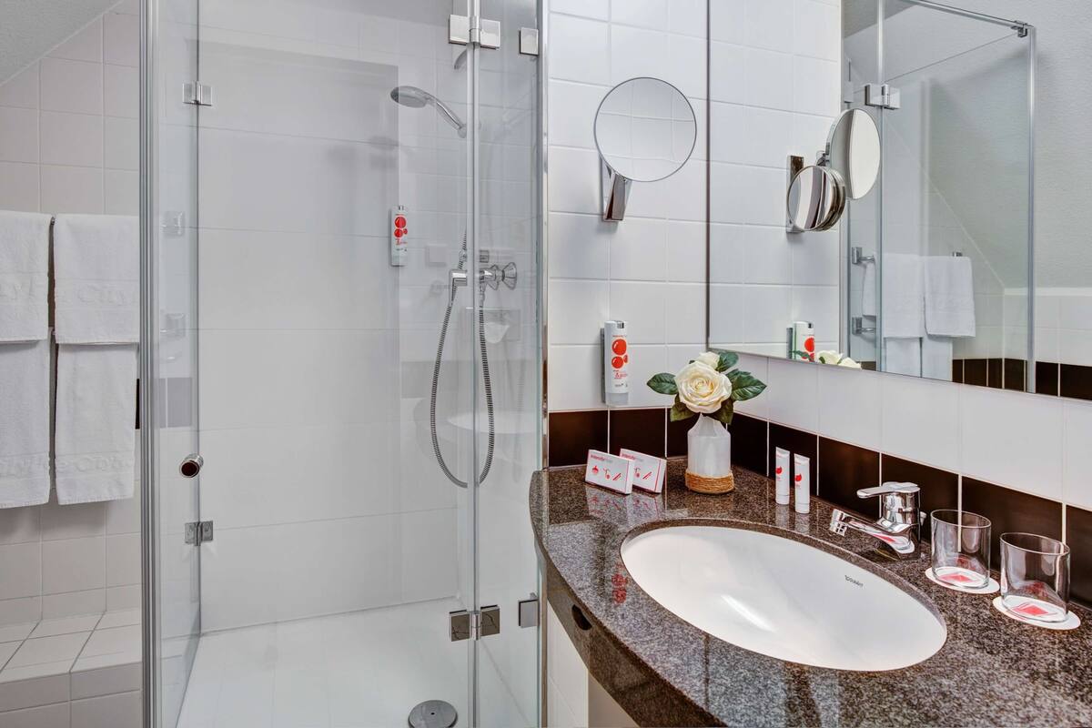 in-room safe, desk, soundproofing, free cots/infant beds