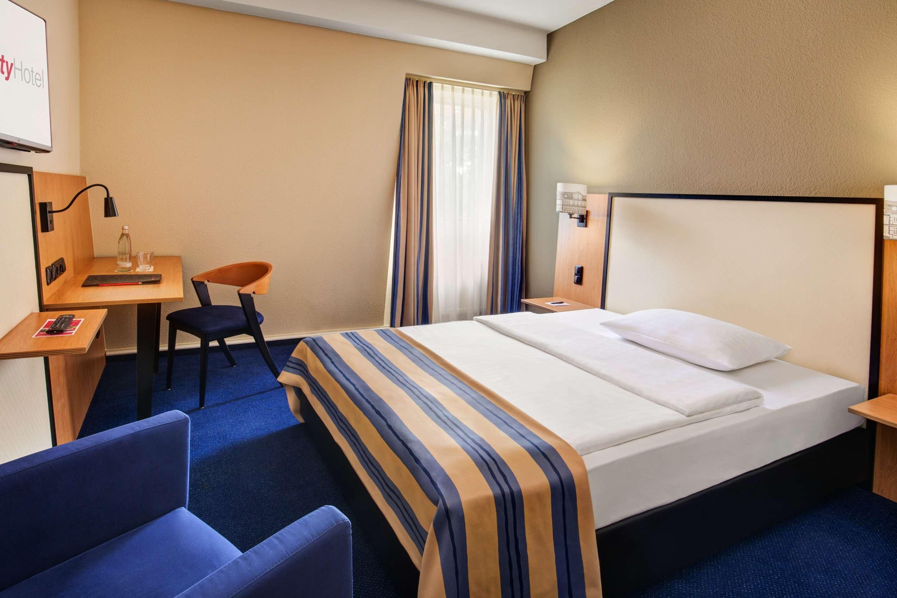 In-room safe, desk, soundproofing, free cribs/infant beds