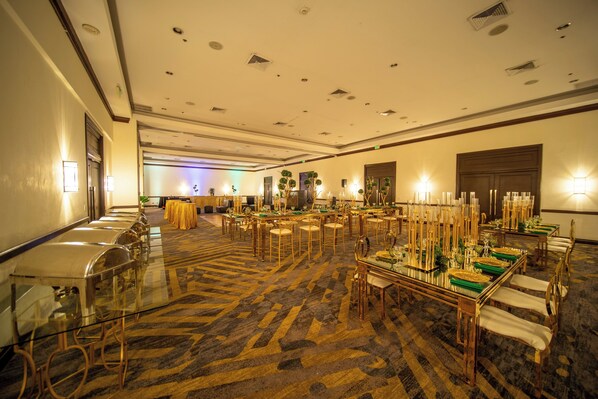 Banquet hall