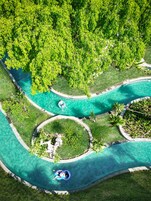 6 piscinas al aire libre, cabañas de piscina gratuitas, sombrillas