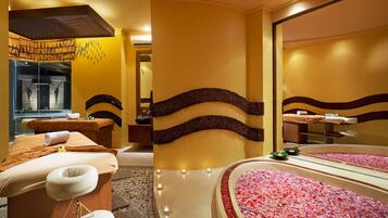 Couples treatment rooms, sauna, hot springs, body treatments