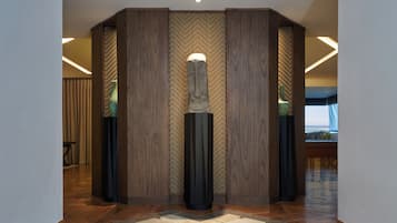 Pintu masuk interior
