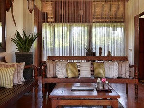 Couples treatment rooms, body treatments, aromatherapy - Novotel Lombok Resort and Villas (Kuta)