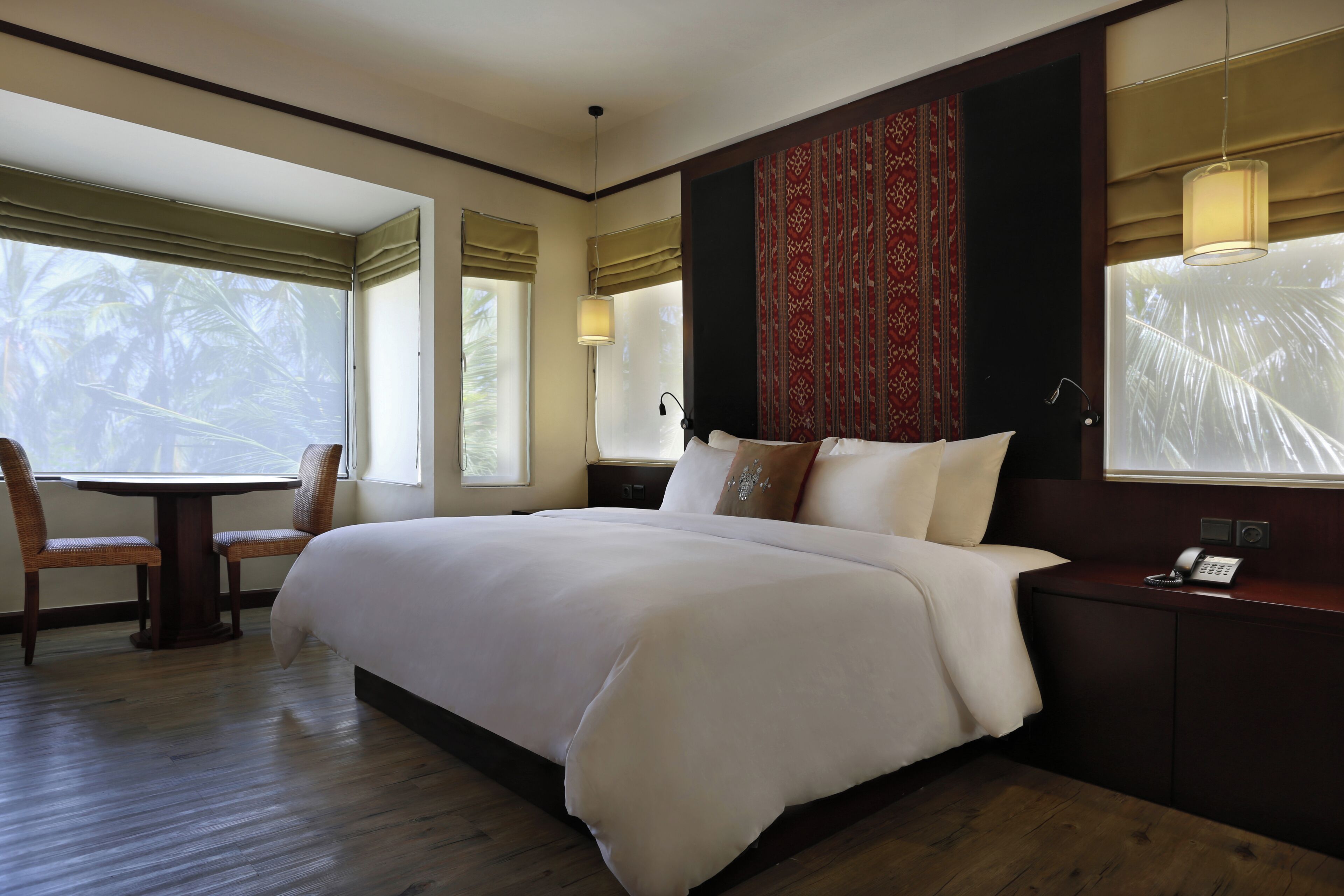 Executive Room, 1 Katil Raja (King) dengan Katil Sofa | Bar mini, peti besi dalam bilik, meja, seterika/papan seterika 