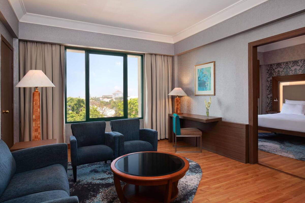 minibar, in-room safe, desk, blackout curtains