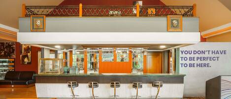 Bar (en el alojamiento)