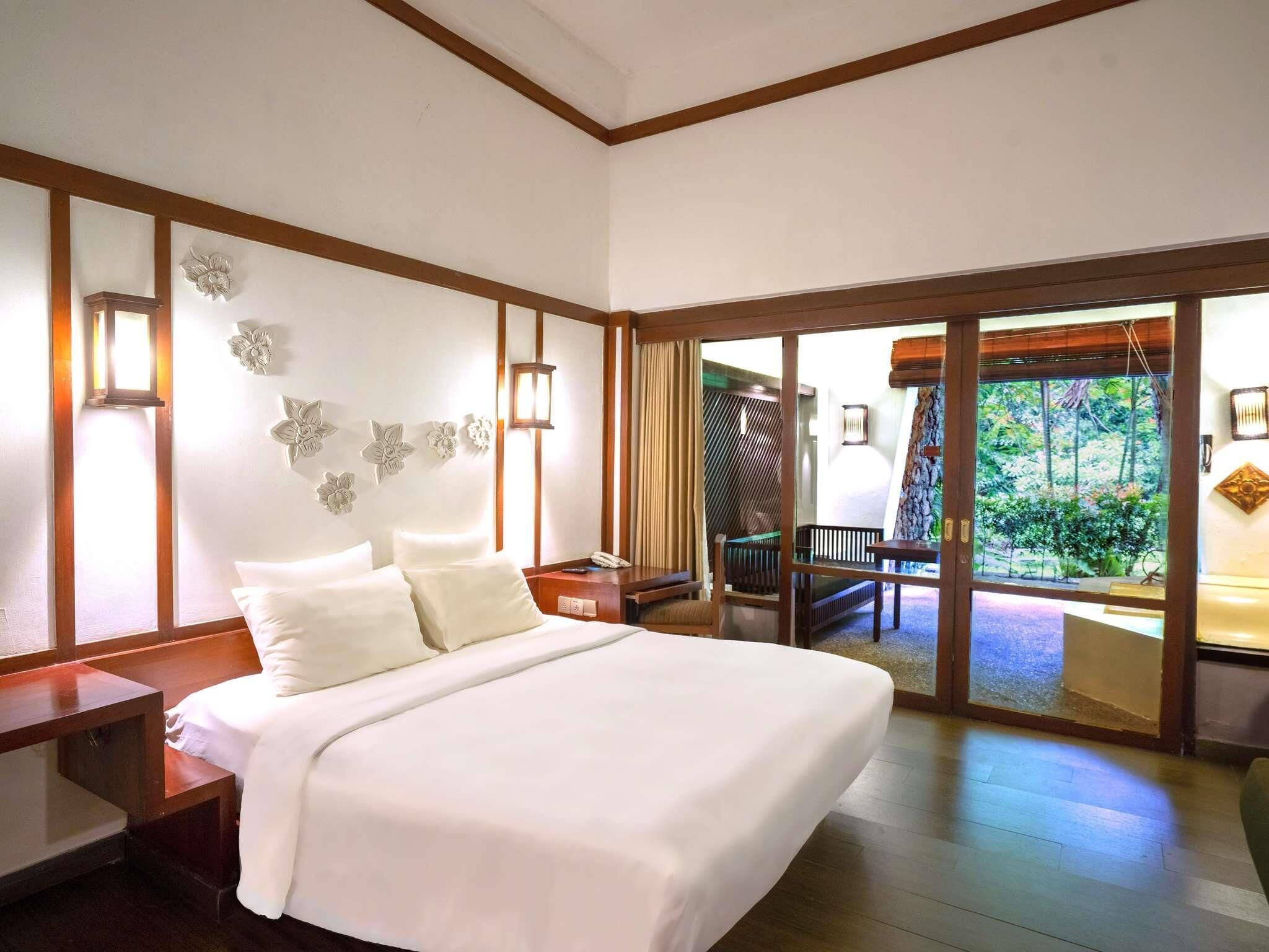 In-room safe, desk, blackout curtains, iron/ironing board