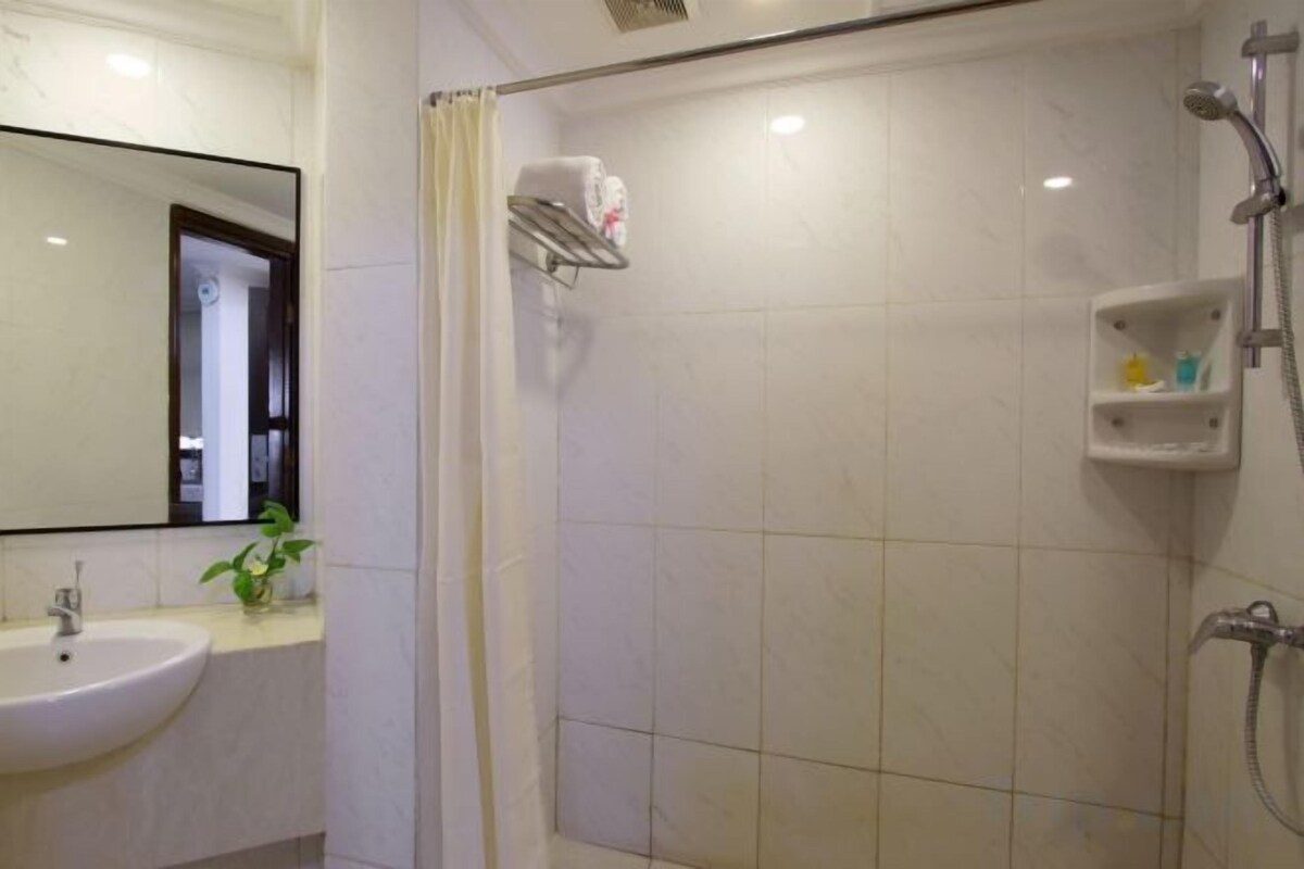 Bathroom | Shower, free toiletries, hair dryer, towels