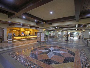 Lobby sitting area - Marbella Place Anyer by Jayakarta (Anyer)