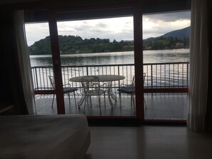 Double or Twin Room, Lake View (With lift)