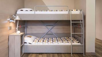 Quadrupla Superior | 1 camera, biancheria da letto ipoallergenica, copriletto in piuma