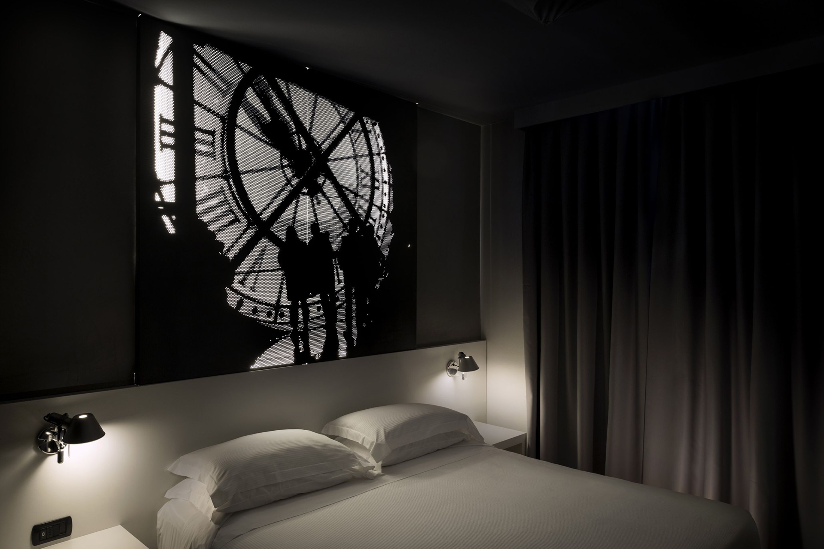 comfort room, 1 king bed, non smoking | 1 bedroom, hypo-allergenic bedding, down duvets, memory-foam beds