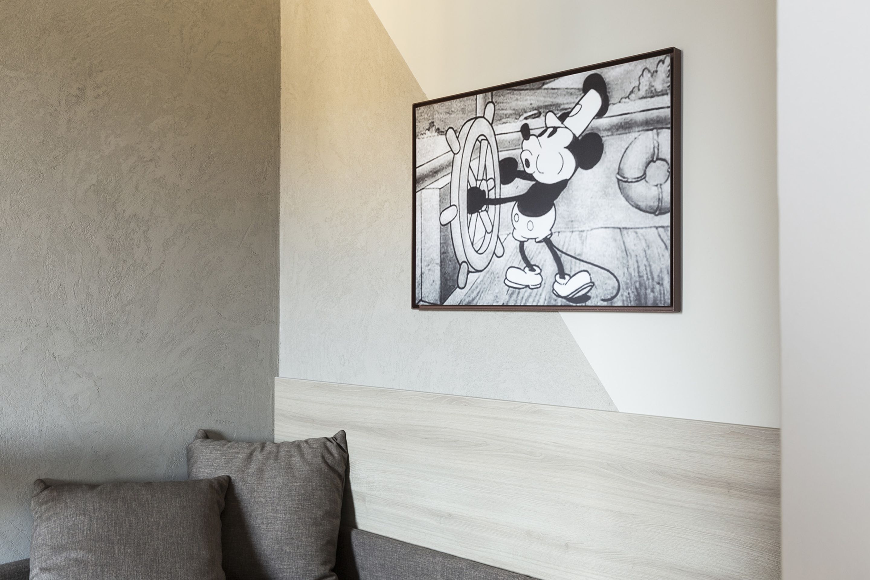 1 bedroom, hypo-allergenic bedding, down duvets, memory-foam beds