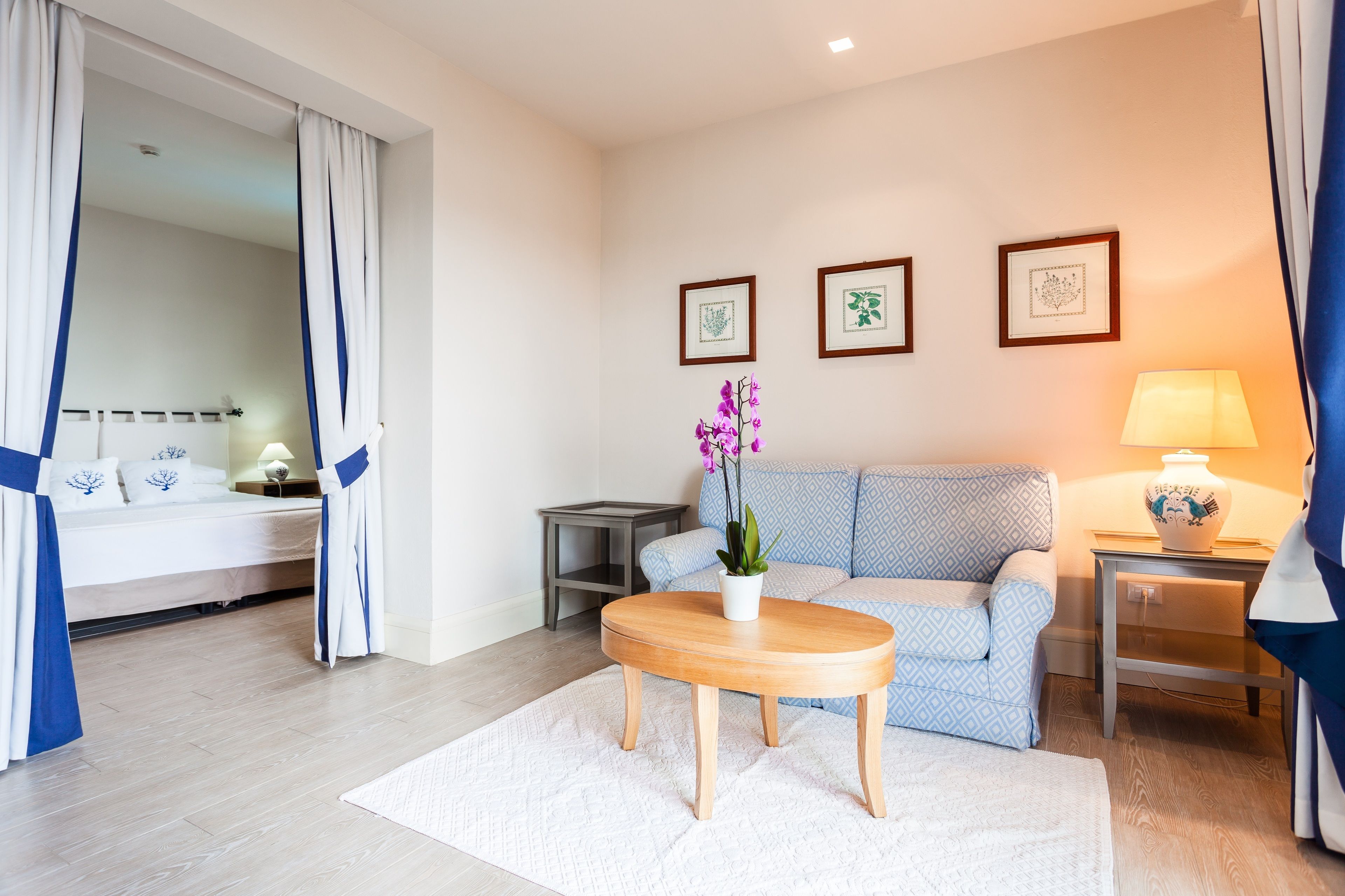 junior suite, 1 bedroom, sea view | minibar, in-room safe, desk, blackout curtains