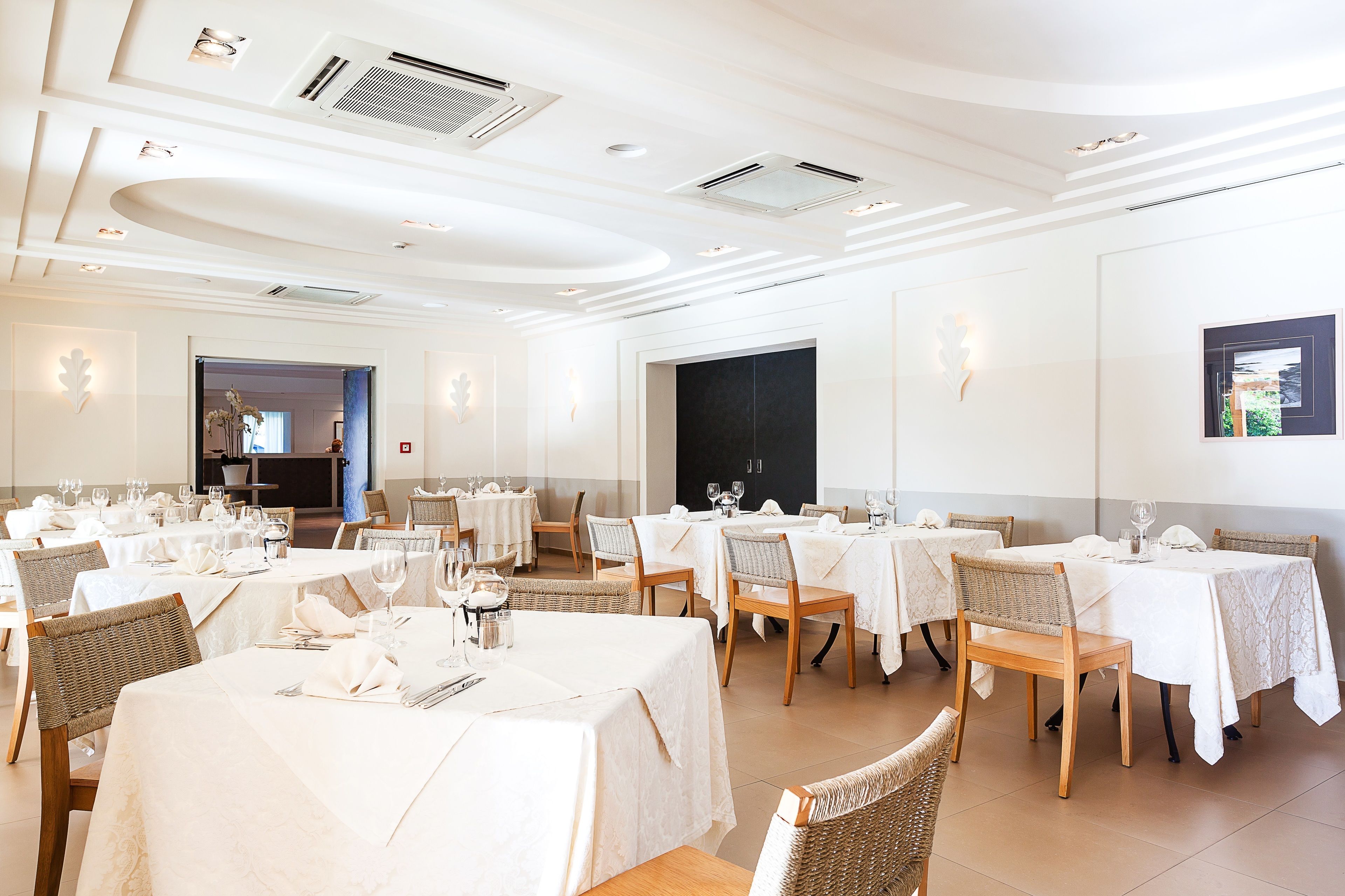 breakfast and dinner served, pool views