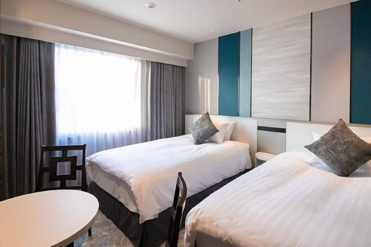 In-room safe, desk, laptop workspace, free WiFi