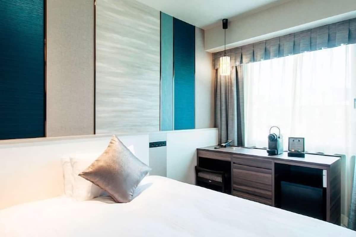 1 bedroom, in-room safe, desk, laptop workspace