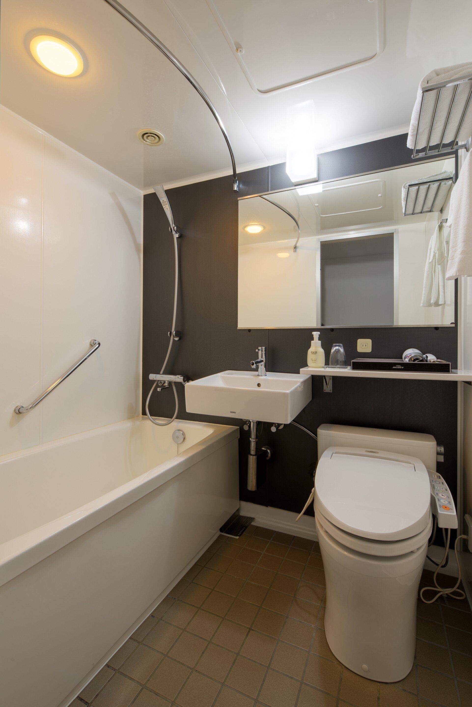 shower, free toiletries, hair dryer, slippers