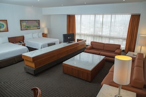 Panoramic Suite, 2 Queen Beds, City View, Tower | City view