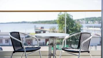 Dobbeltrom – deluxe, 1 dobbeltseng, ikke-røyk | Senger med overmadrass, blendingsgardiner, lydisolert og sengetøy