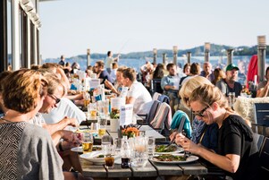 Se sirven desayunos, almuerzos y cenas