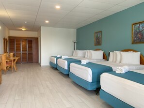 Family Quadruple Room | Memory foam beds, in-room safe, blackout drapes, free WiFi - Fajardo Inn (Fajardo)