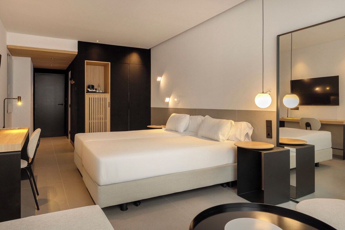Minibar, in-room safe, desk, blackout drapes