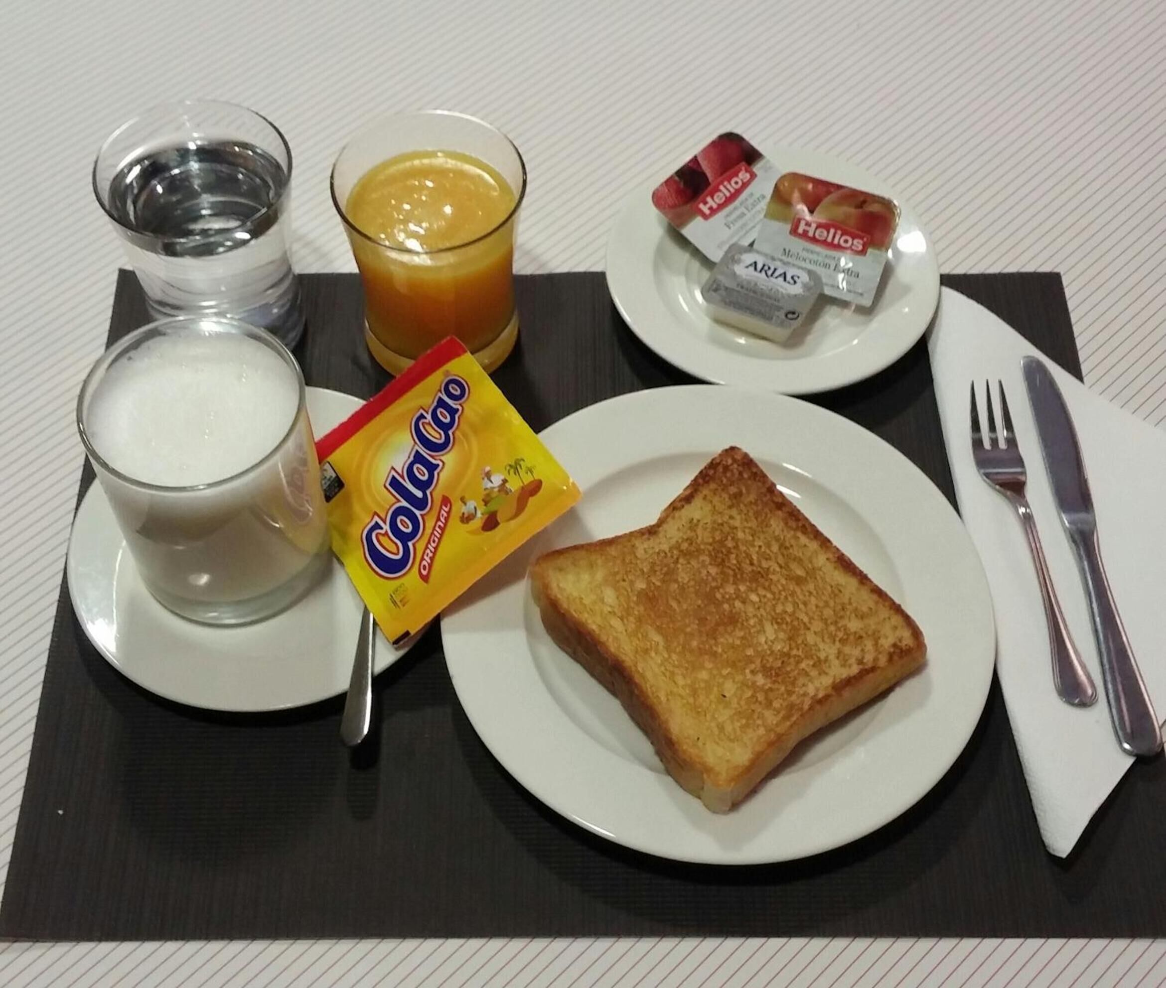 daily continental breakfast (eur 4.60 per person)